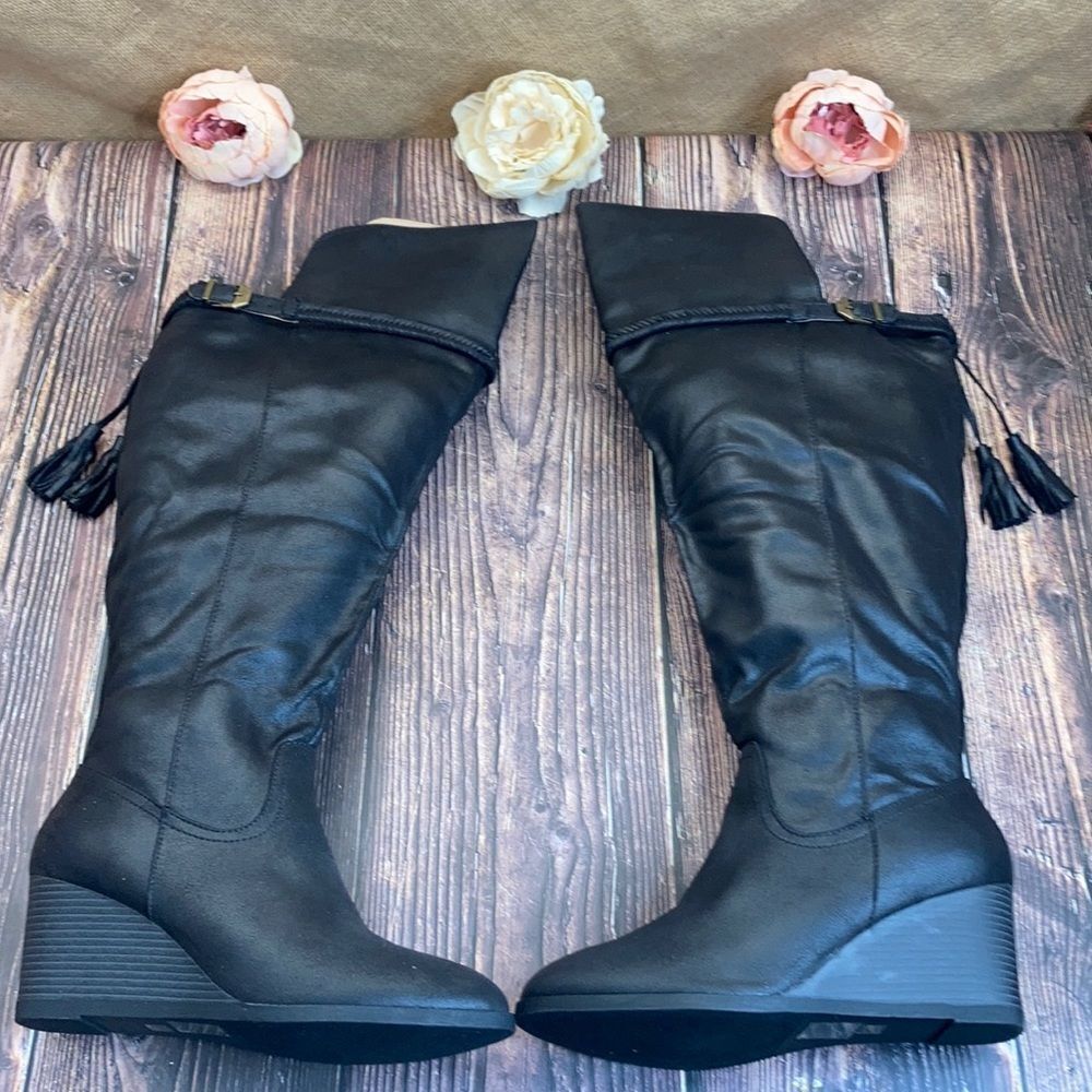 Journee Black  Extra Wide Calf Jezebel Boot